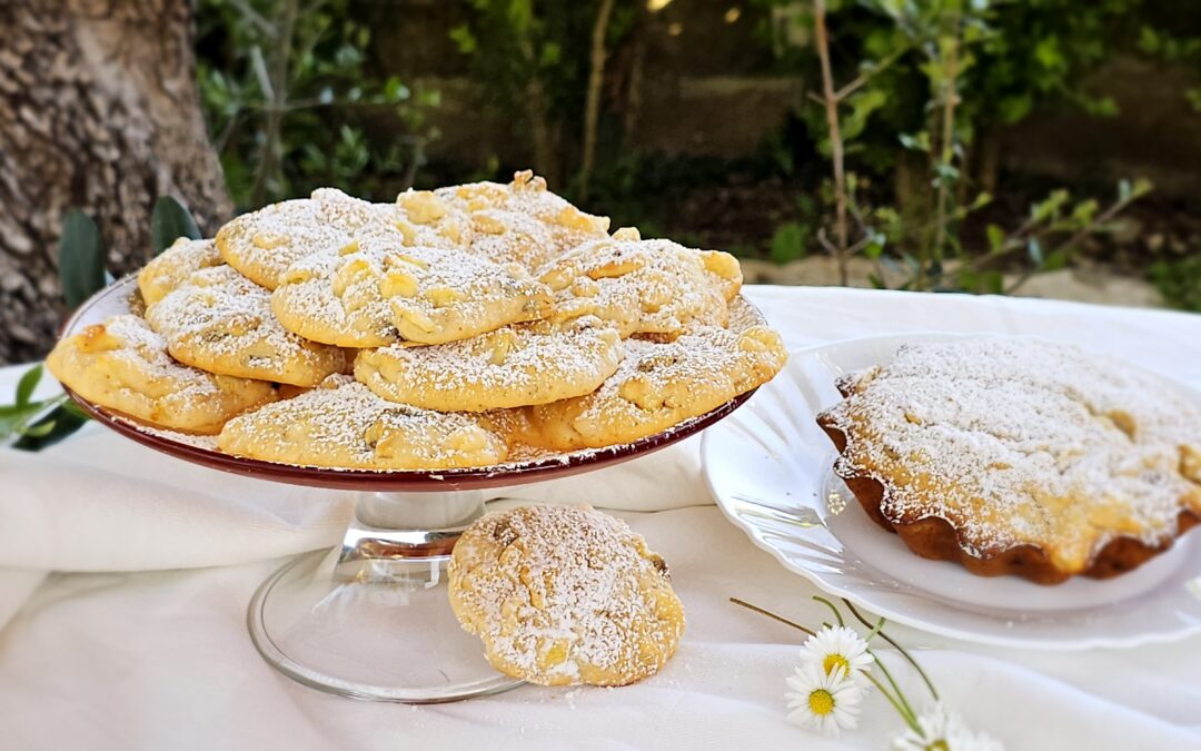 Biscotti morbidi alle mele con yogurt