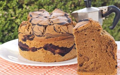 Torta al caffè variegata al cacao